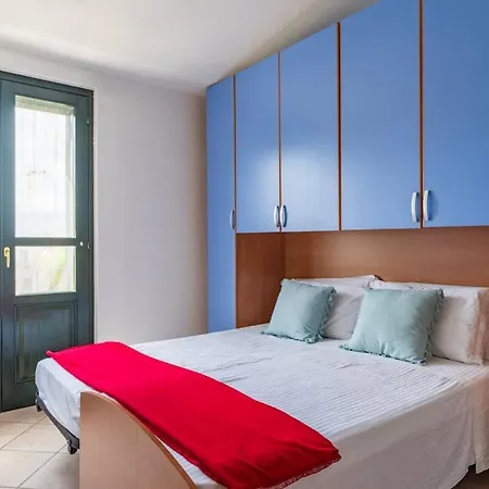 House In With Parking, Close To The Sea * Àrbatax