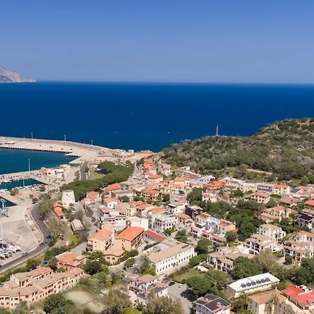 House In With Parking, Close To The Sea Appartement